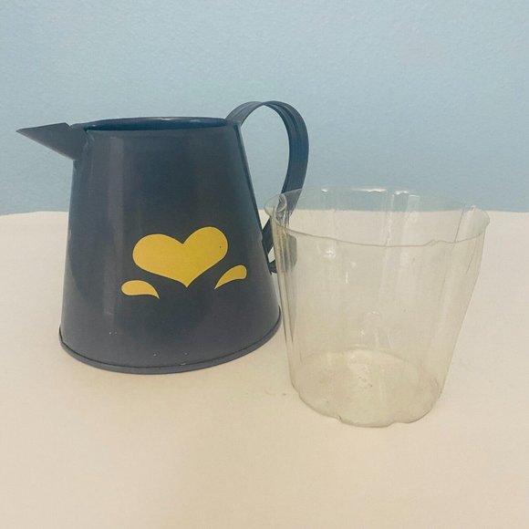 Metal Pitcher Planter Vase Blue With Beige Heart And Plastic Insert 4.5 Inches - Picture 11 of 12